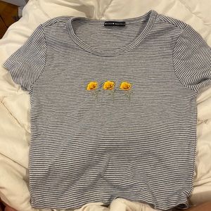 HOT🔥🔥Brandy Melville Blue and White striped crop top with flowers